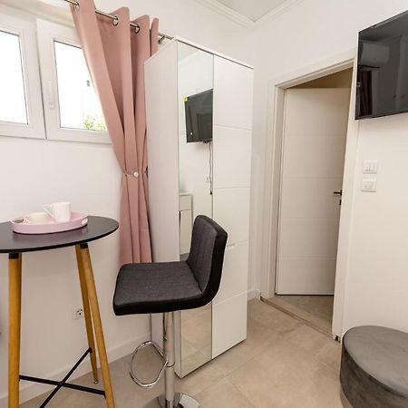 Luxury Rooms Erceg Zara Esterno foto
