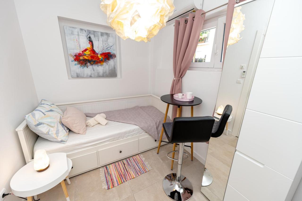 Luxury Rooms Erceg Zara Esterno foto