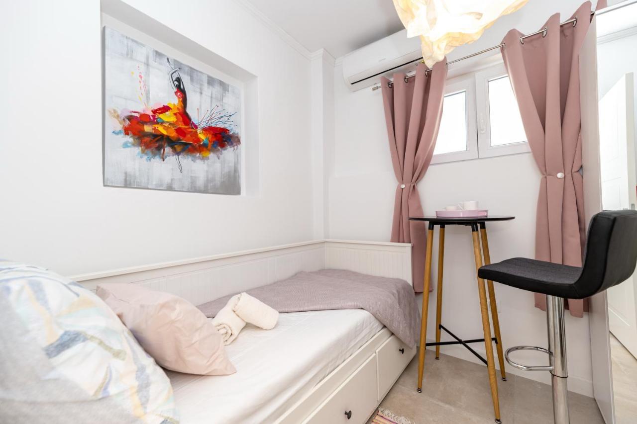 Luxury Rooms Erceg Zara Esterno foto